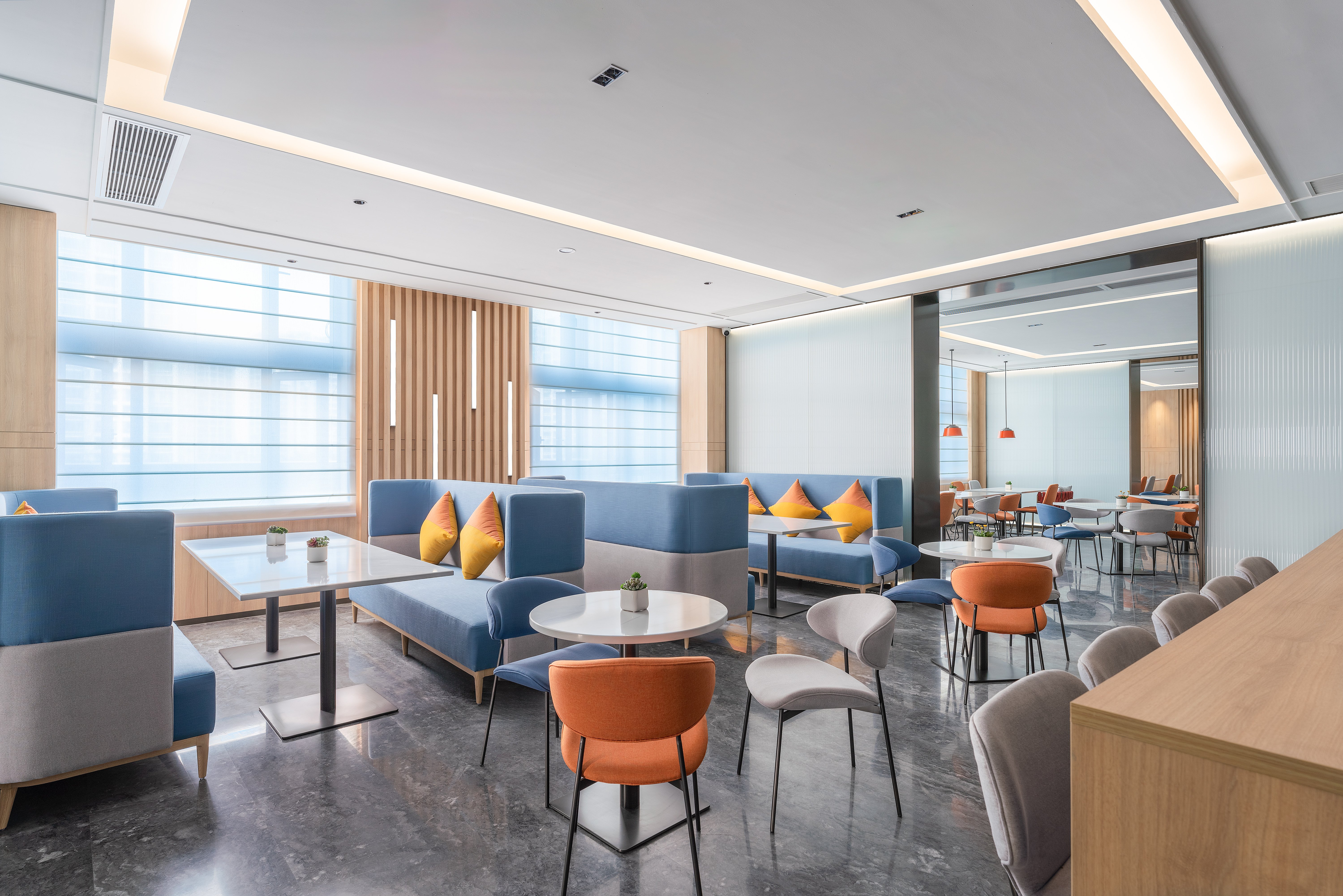 Holiday Inn Express Guangzhou Panyu Dashi 30/45