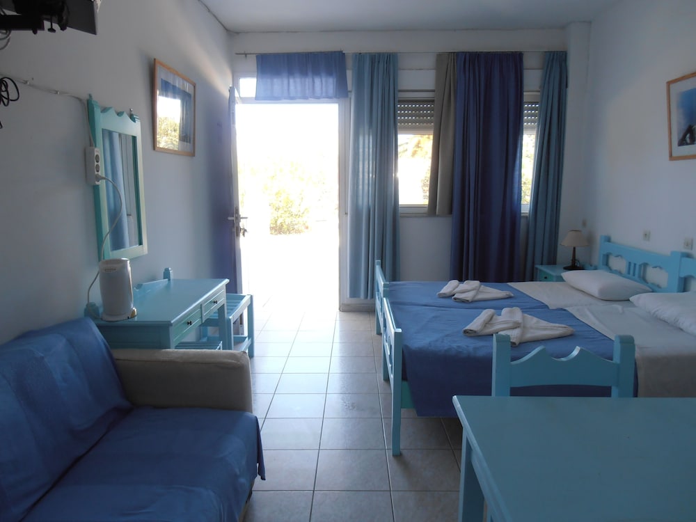HOTEL MARILIZA BEACH 10/28