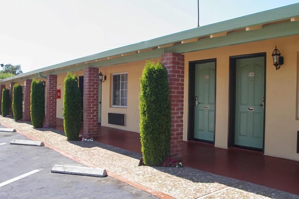 King Apos S Rest Motel 3/16