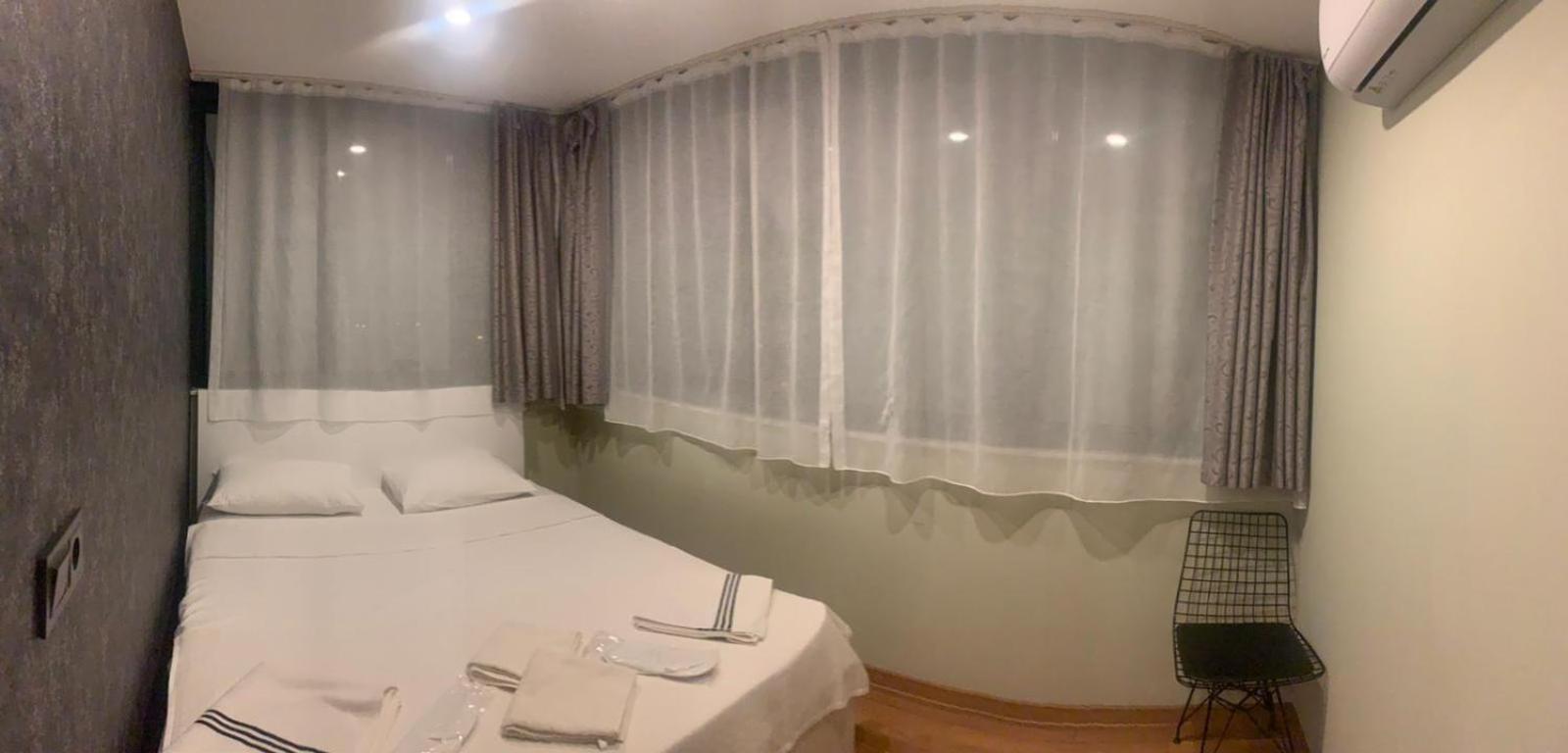 London Hotel 15/36