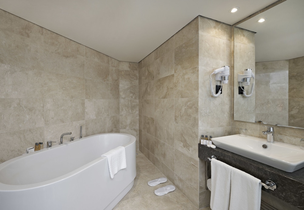 Ramada by Wyndham Istanbul Grand Bazaar 11/42