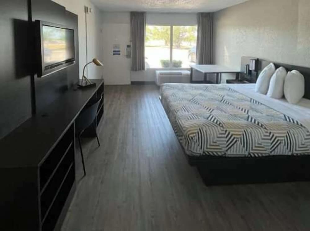 Motel6 Spring Hill, FL - Weeki Wachee 31/64