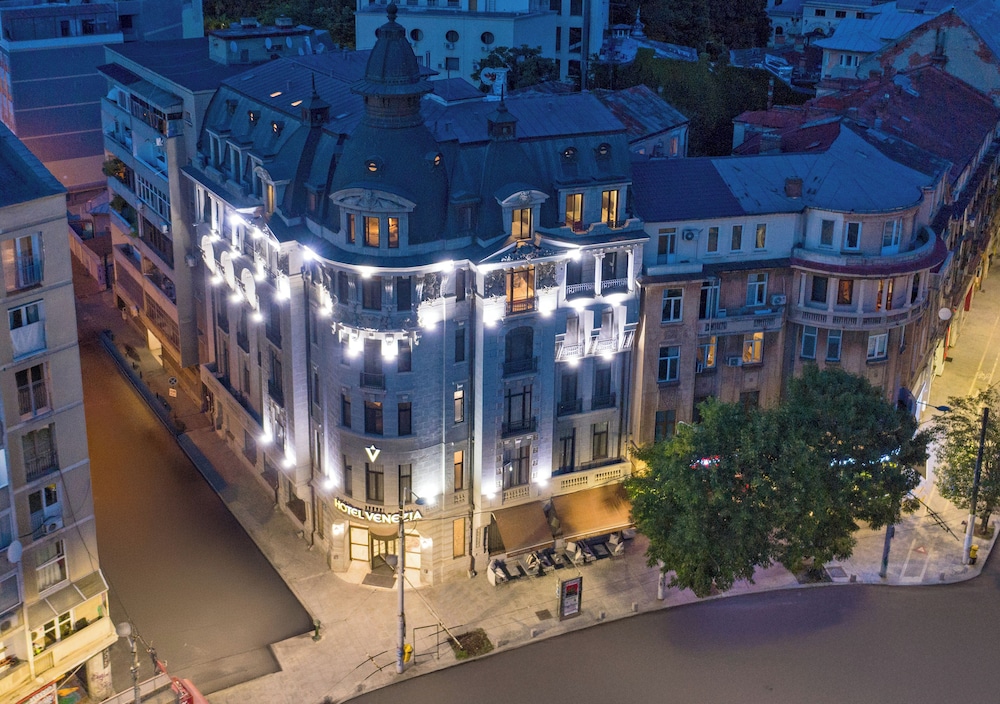 Zeus Essence Bucharest Venezia 4/64