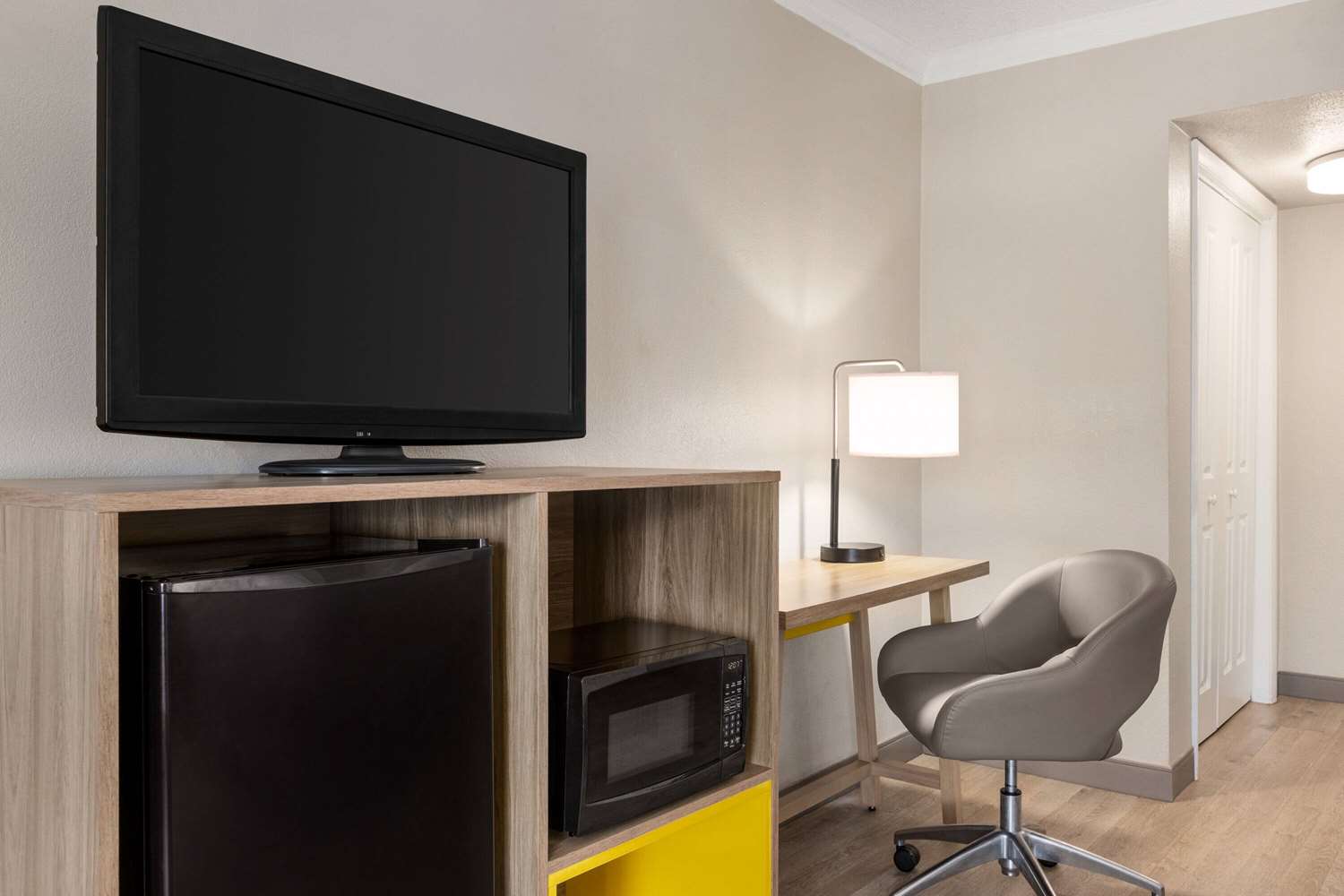 Days Inn By Wyndham Miami Airport North 28/32