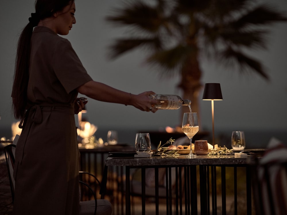 Acro Suites a Wellbeing Resort photo4