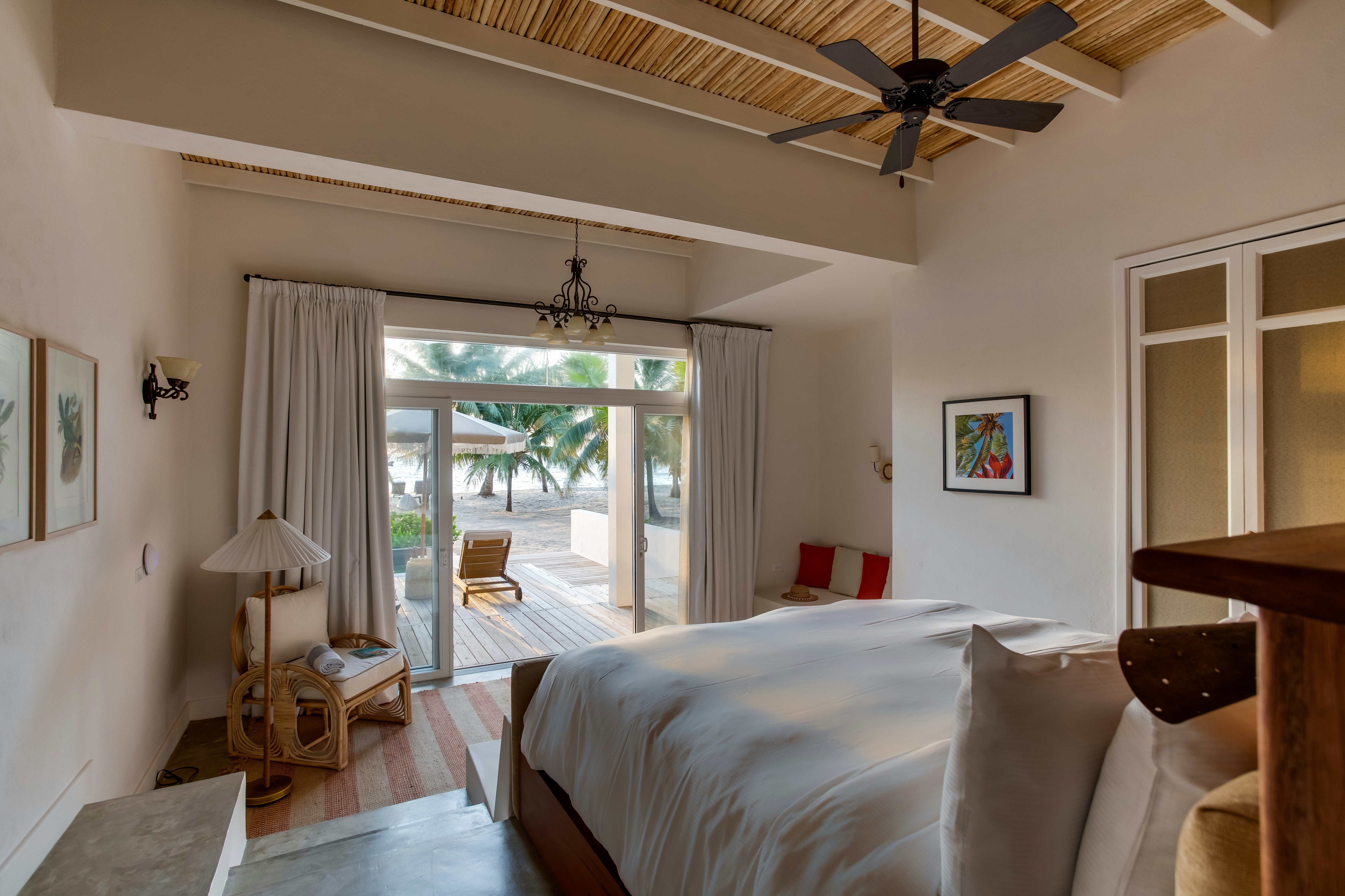 2 Bedrooms, Villa, Beach Front