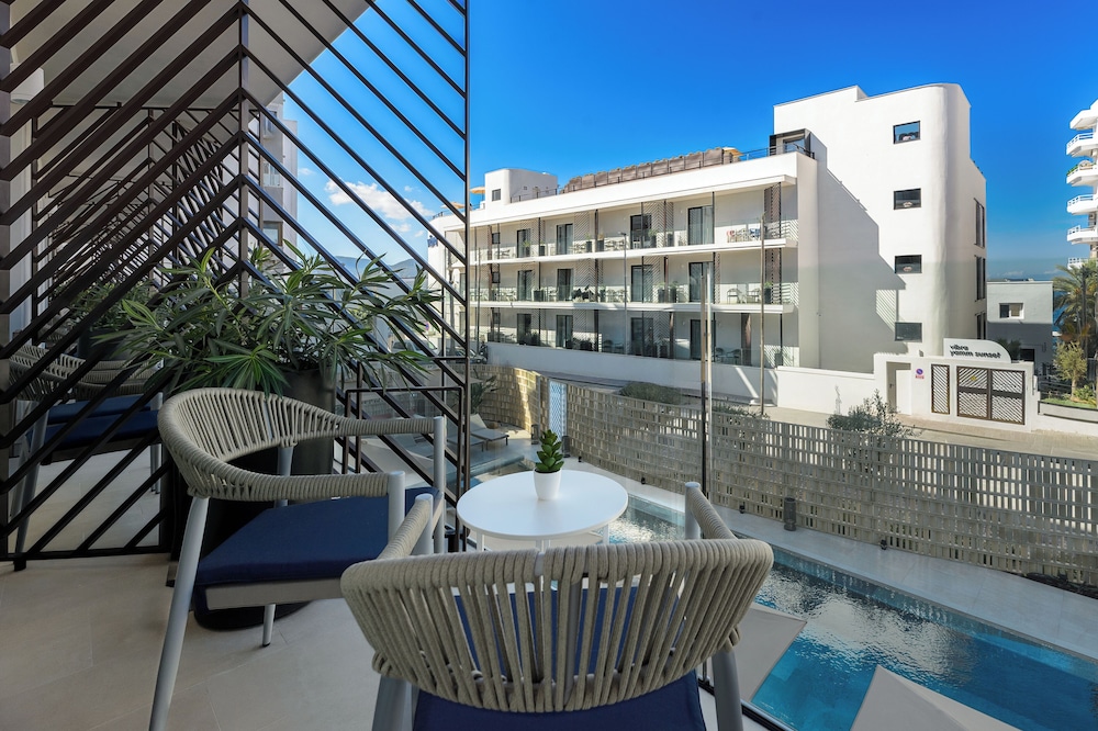 Hotel Vibra Yamm Urban in CALA GRACIO