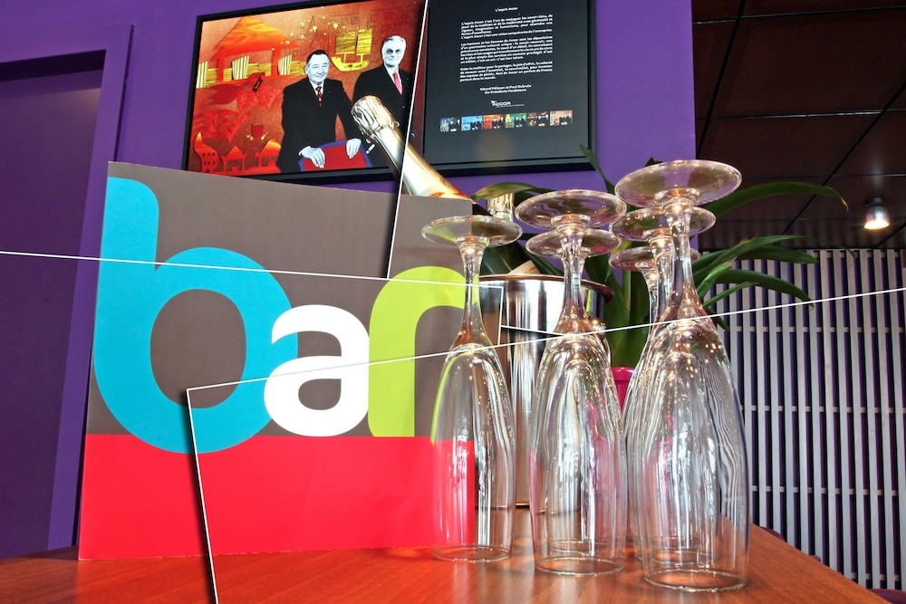 IBIS STYLES NIMES GARE CENTRE 53/57
