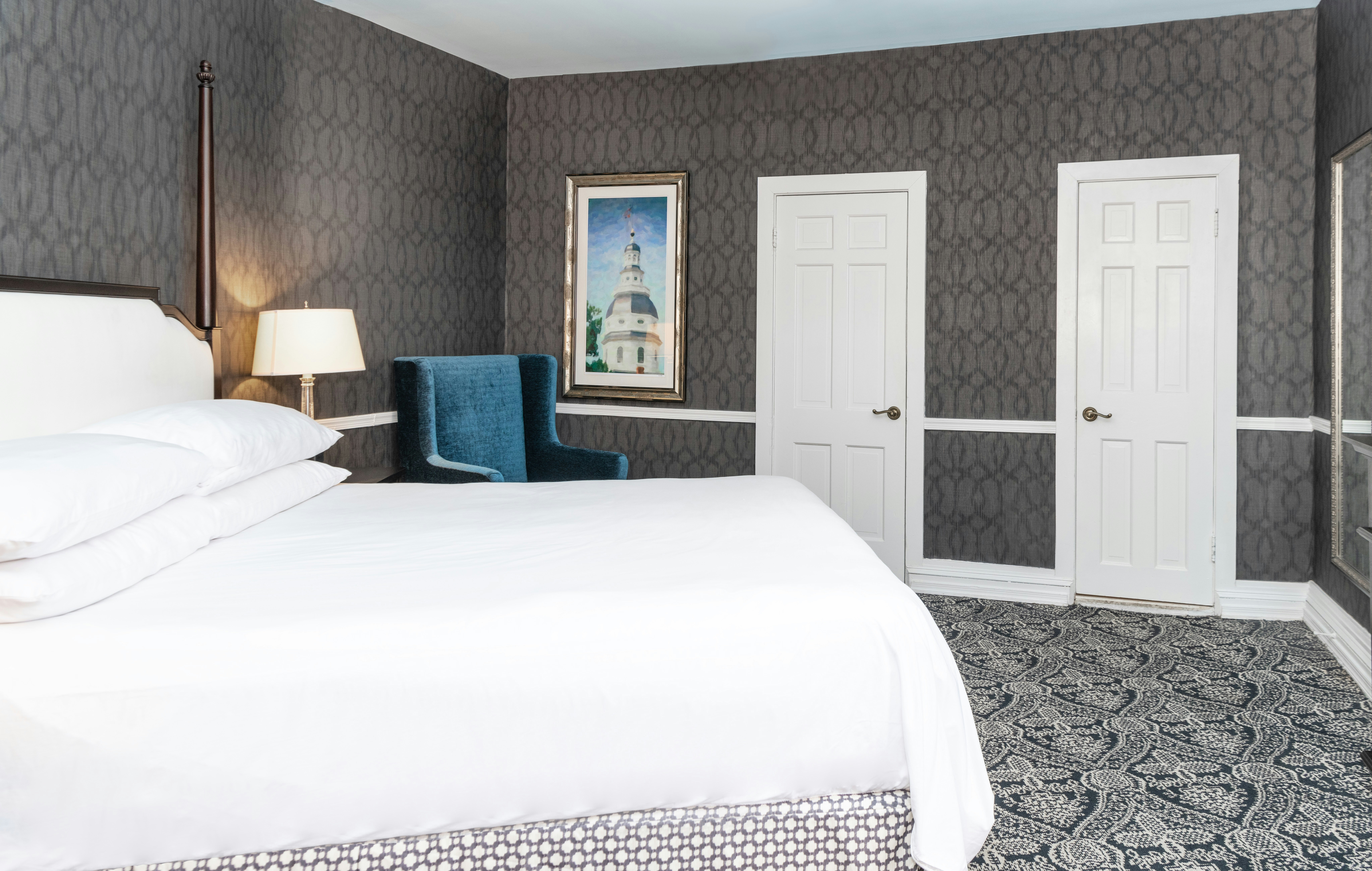 Maryland Inns, Suite