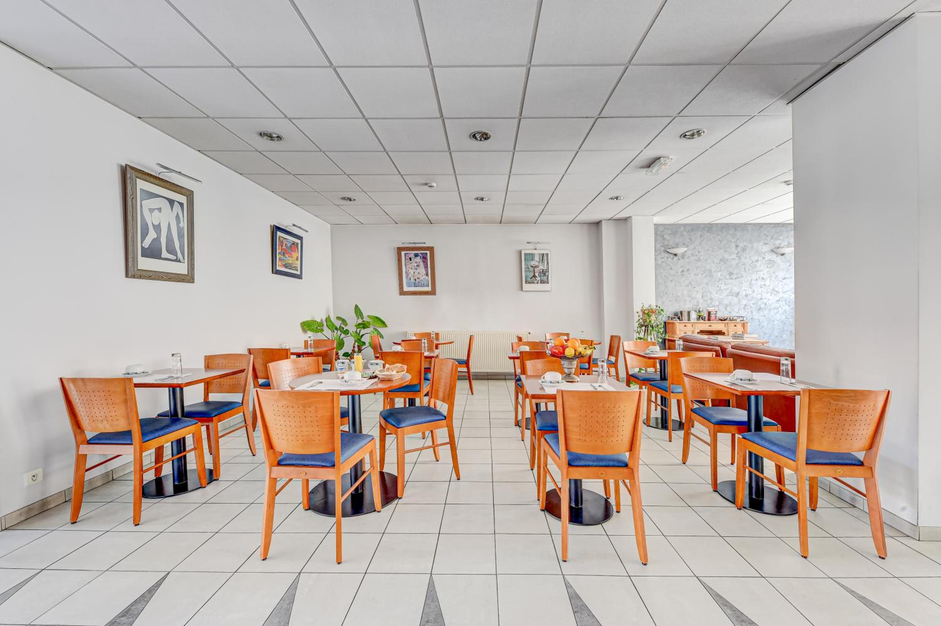 Hotel Robespierre ex Ideal Hotel 10/16