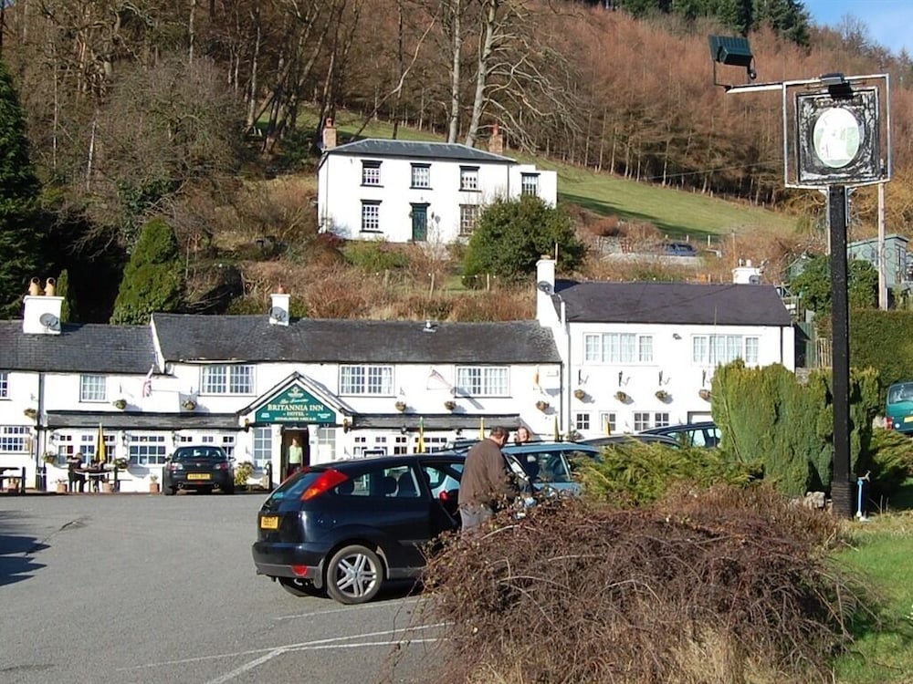 Britannia Inn 39/52