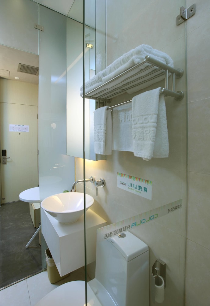 Colour Inn Shenzhen Dongmen Branch 65/66