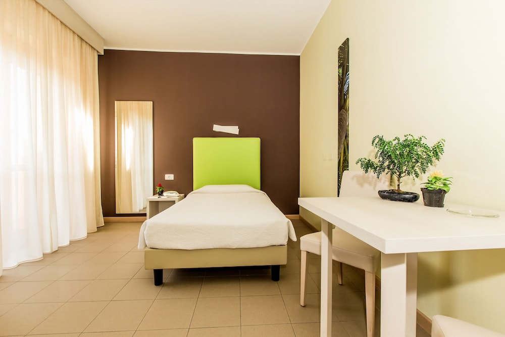 Hotel Residence Ulivi E Palme 19/71