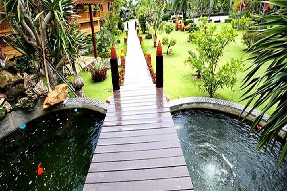 P.N. Gold Resort 46/48