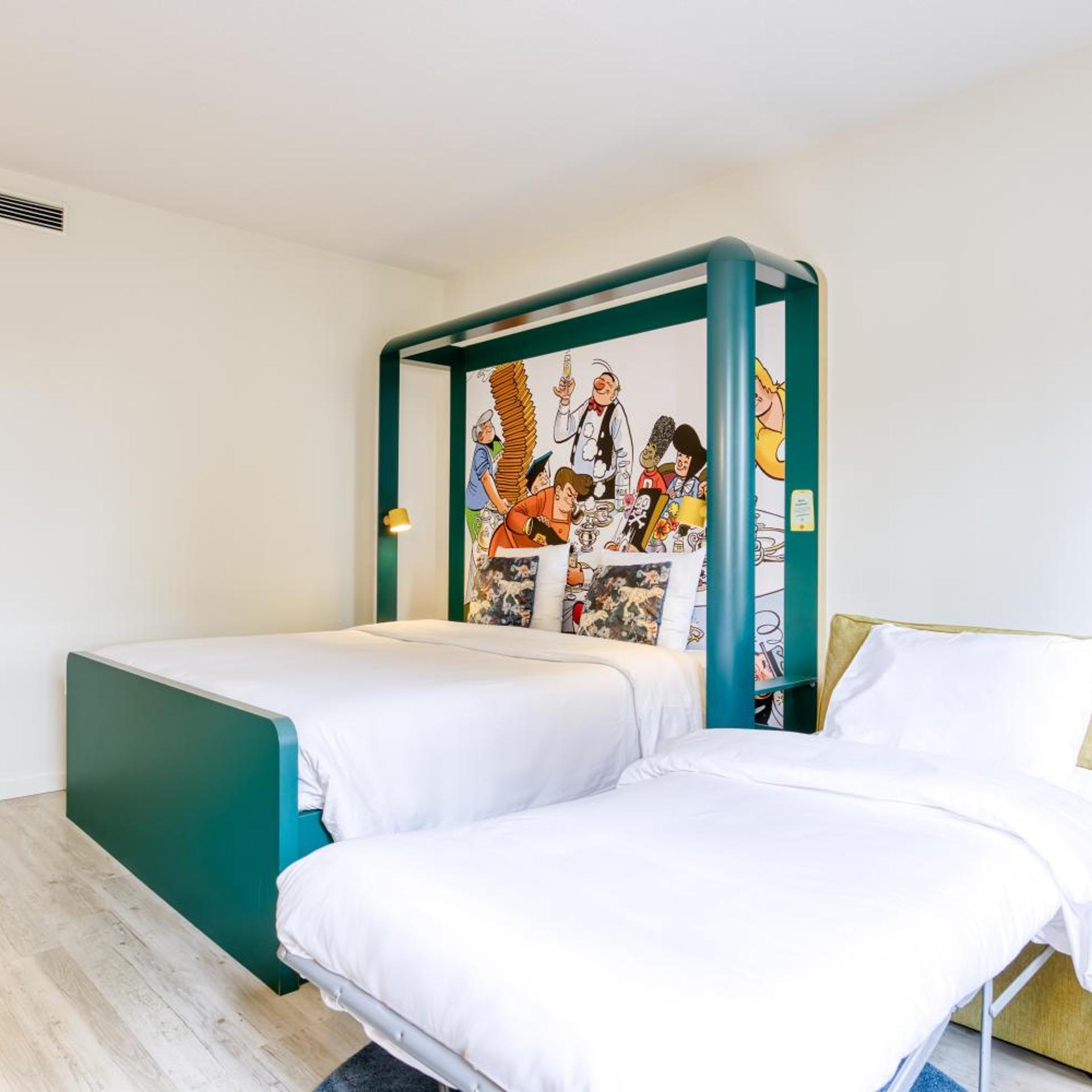 غرفة ثلاثية مع أريكة، B&B Hotel Brussels Centre Louise 10/10