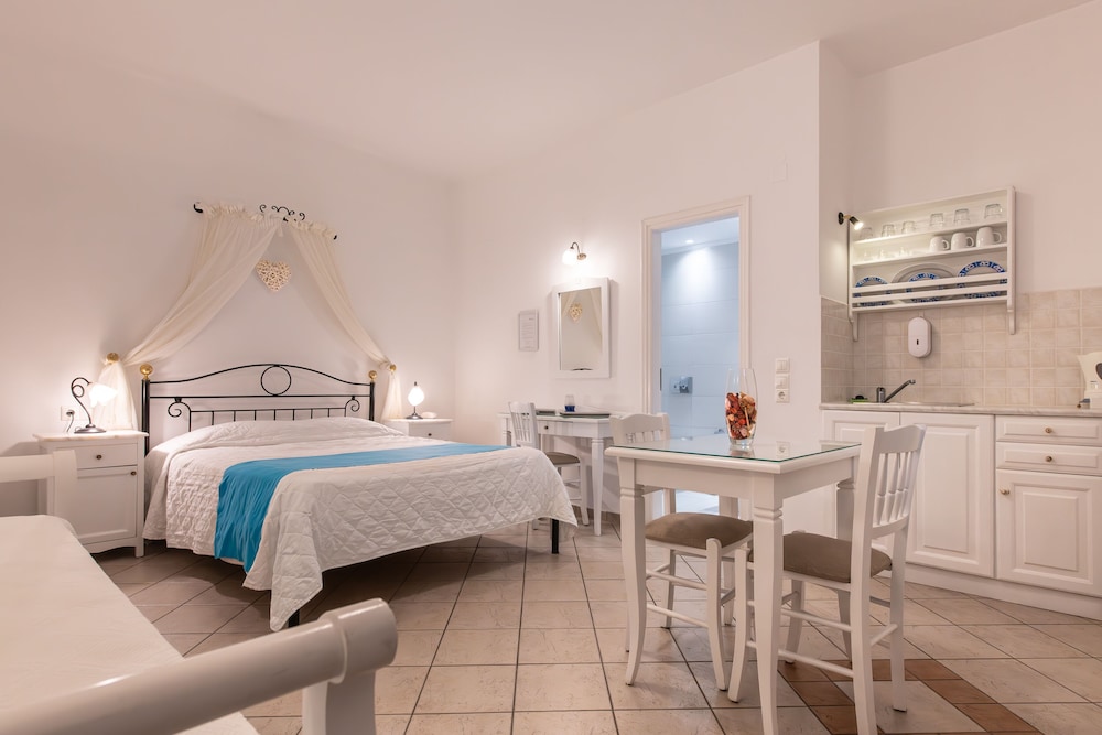 Reverie Santorini Hotel 8/50