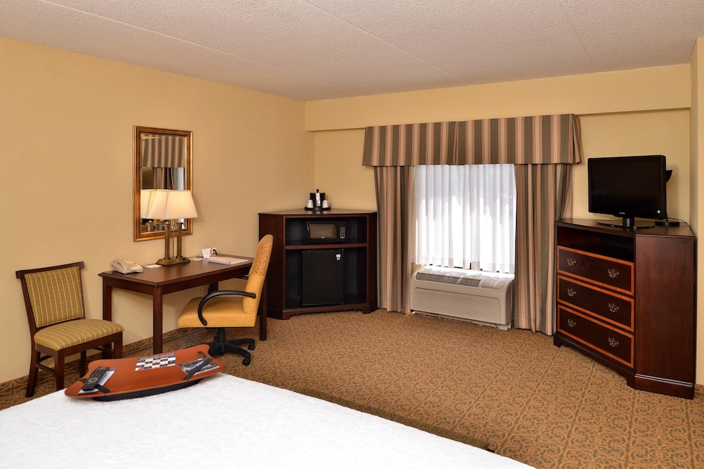 Hampton Inn Pikeville 54/76