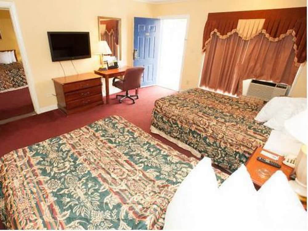 Travelodge by Wyndham Jackson North 12/26