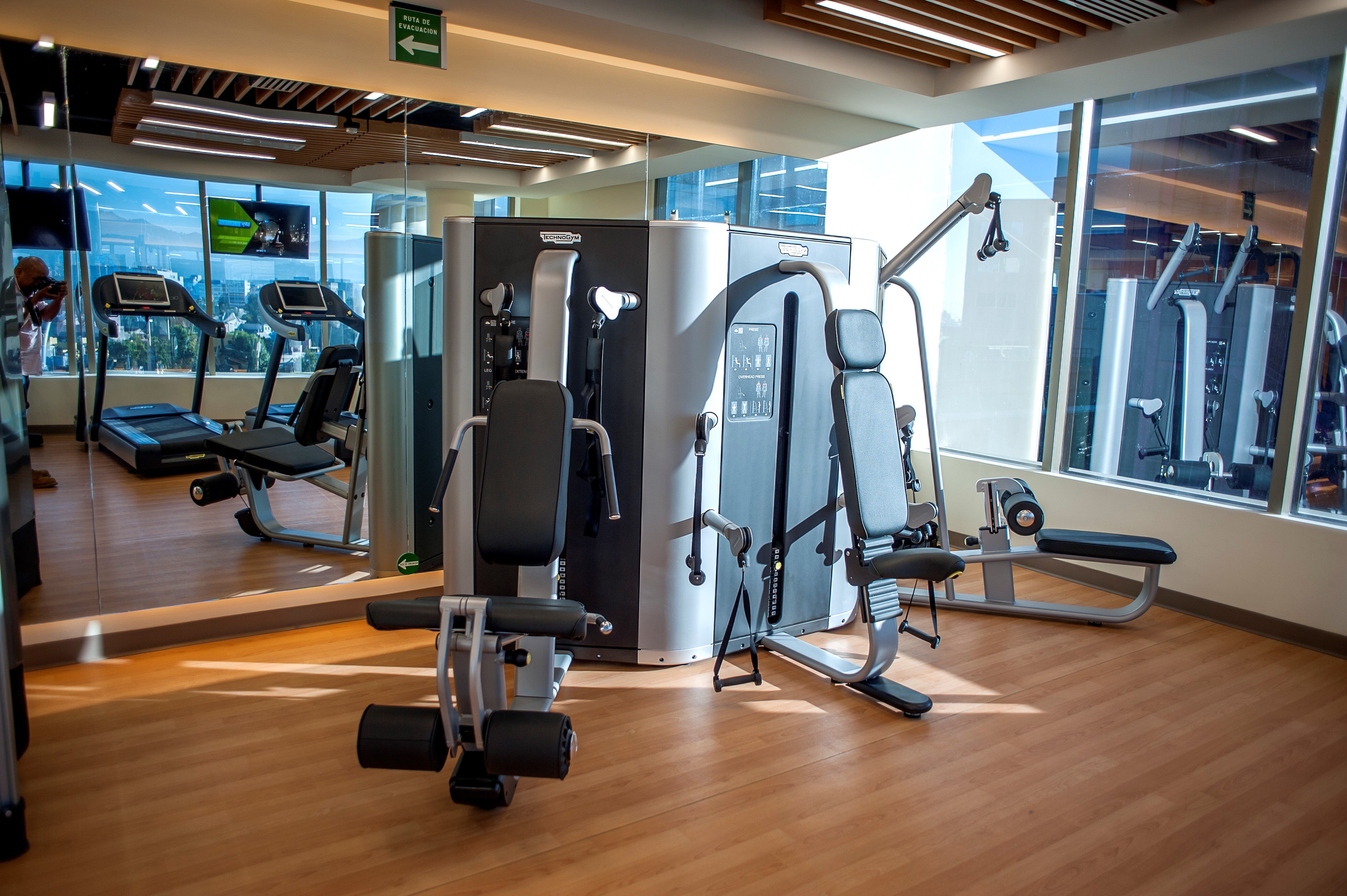 Holiday Inn Hotel And Suites Medica Sur 20/35