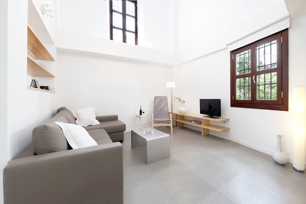 Smart Suites Albaicin 48/63
