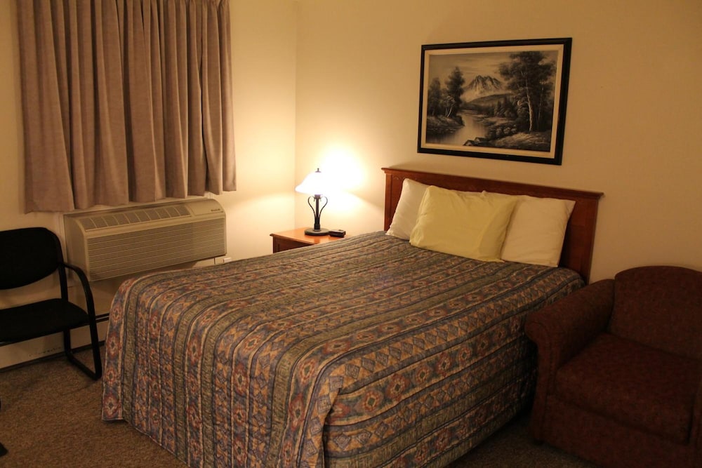 Tel Star Motel 43/50