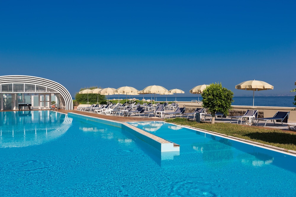 Towers Hotel Stabiae Sorrento Coast in CASTELLAMMARE DI STABIA
