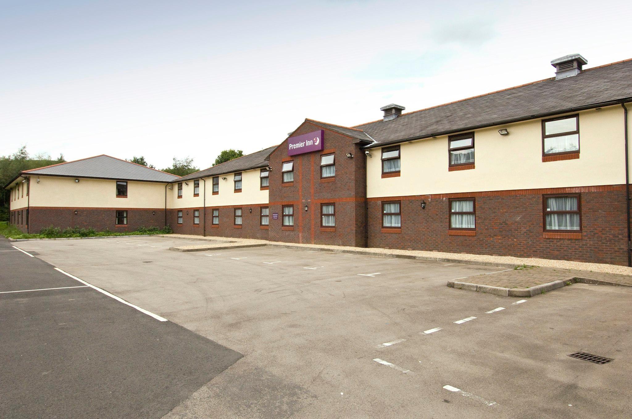 Premier Inn Caerphilly (Corbetts Lane) 20/23