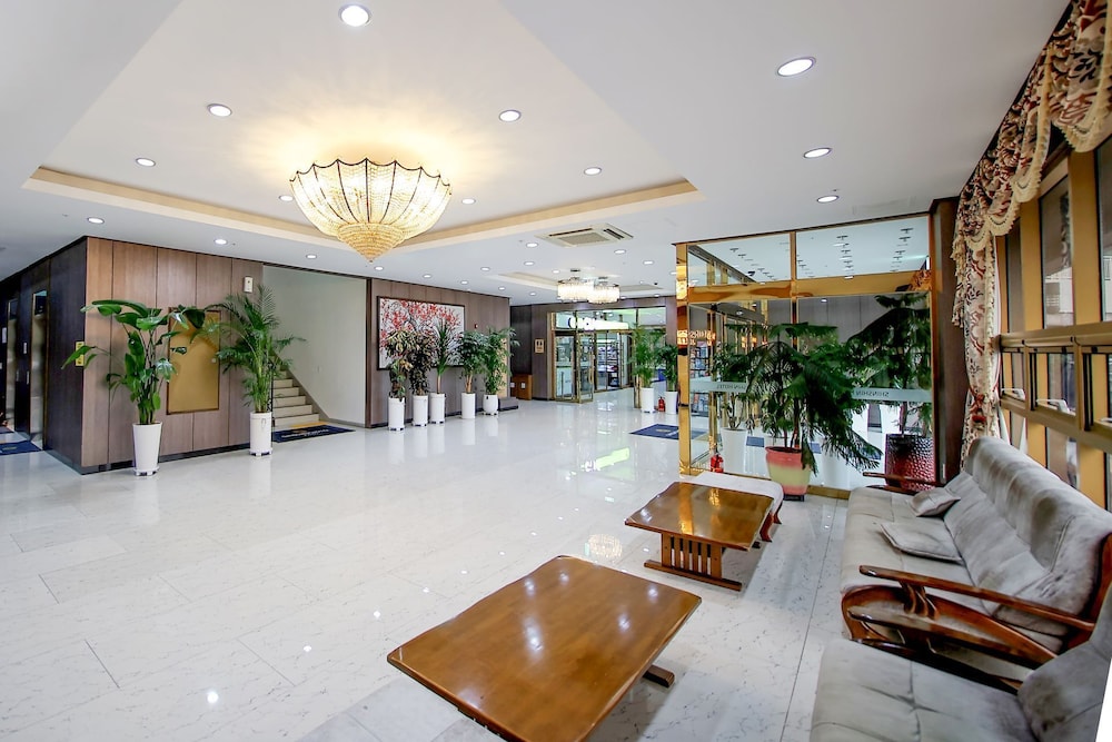 Shin Shin Hotel Jeju City 15/60