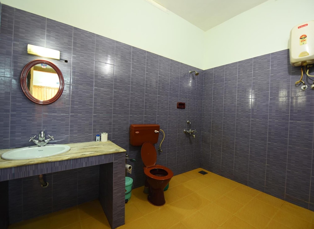 IDEAL AYURVEDIC RESORT AND NEW IDEAL PANCHAKARMA CENTRE 26/50