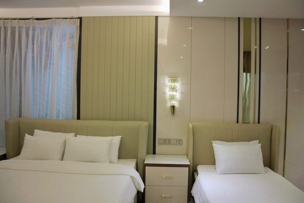 Lanura Apartments and Hotel 24/45