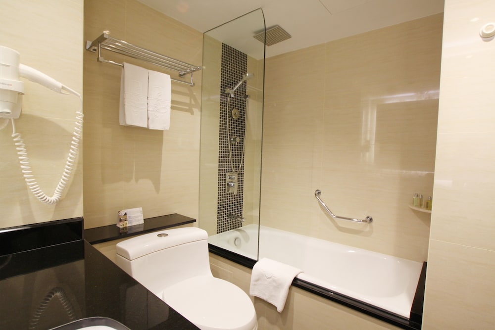 غرفة سوبيريور بسرير كينج، Prudential Hotel 3/3