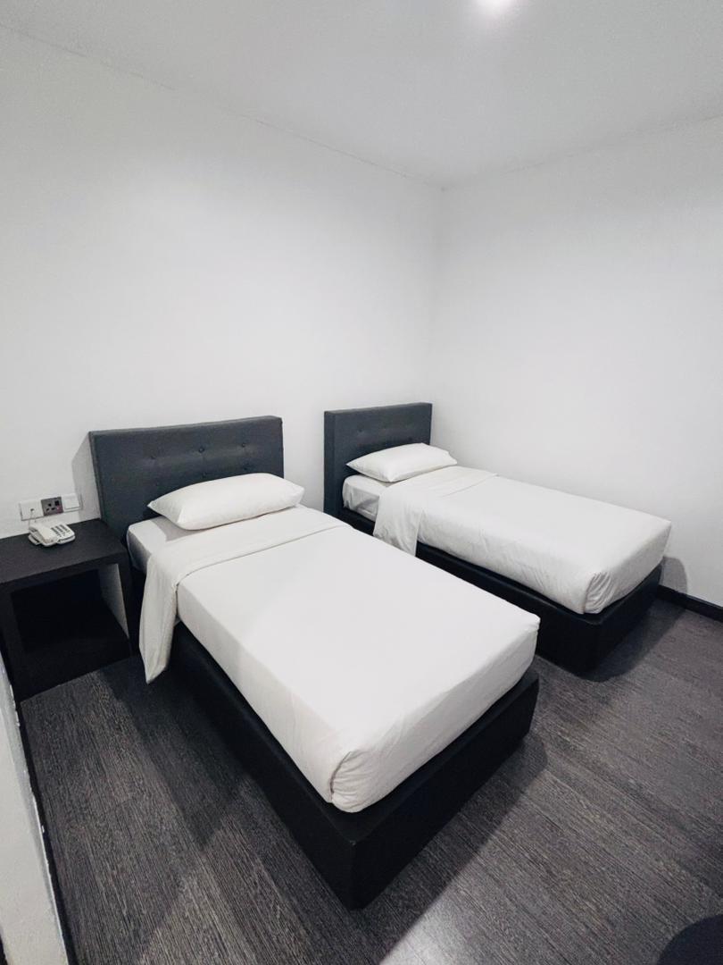 Standard, Twin Beds, No Window, Building 1