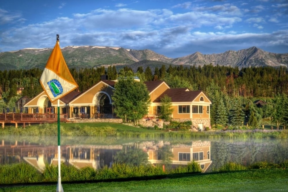 Grand Timber Lodge 37/50