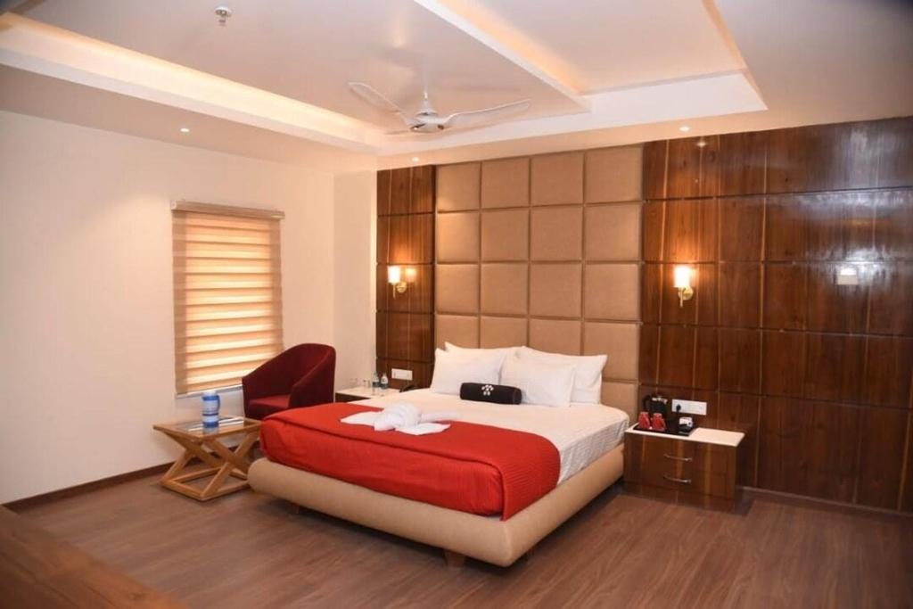 Mastiff Grand Regal Resort Arrah 24/42