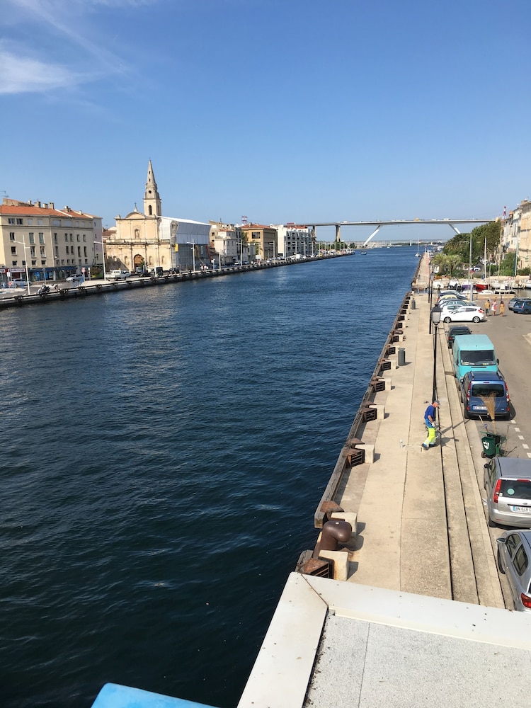 Kyriad Direct Marseille Ouest Martigues 47/55