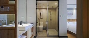 Qilu City Art Hotel 39/39