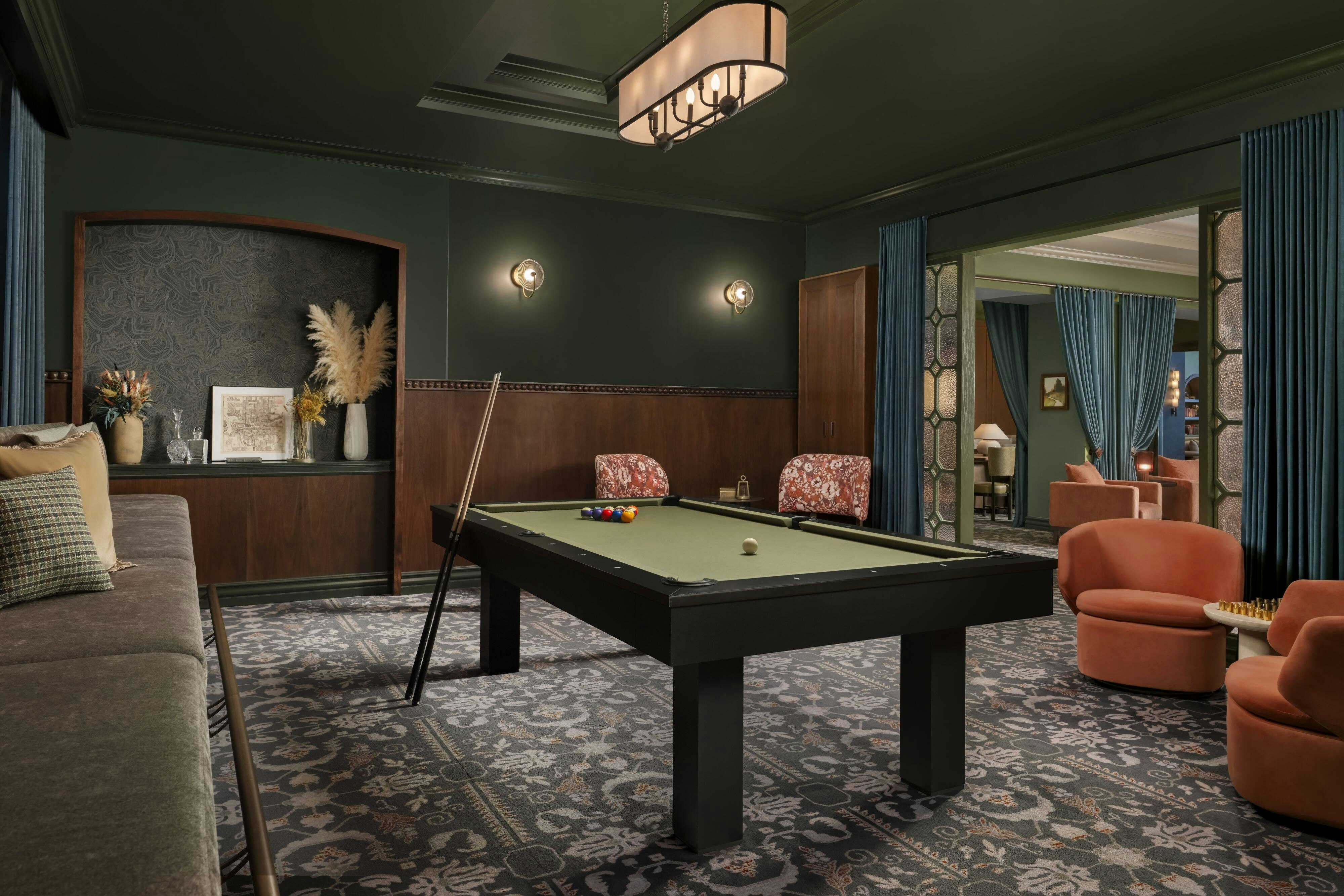 The Davenport Lusso, Autograph Collection 11/14