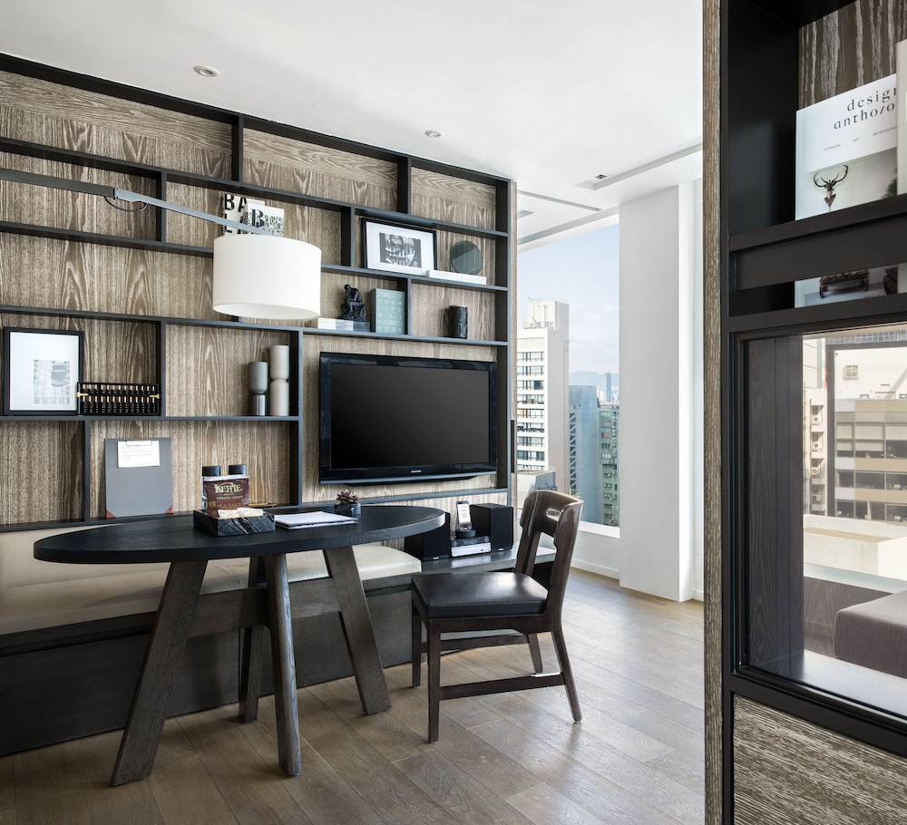 THE JERVOIS 47/50