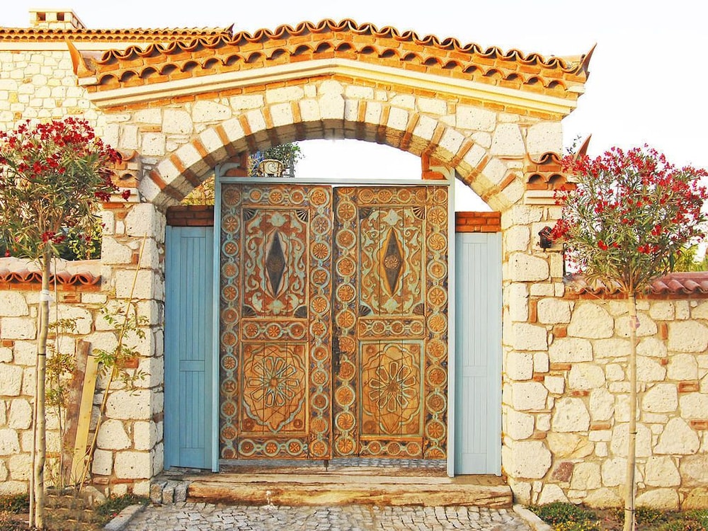 Igdeli Han Suit Otel Alacati 5/50