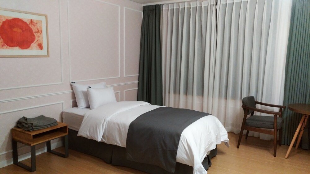 Jk Blossom Hotel 23/72