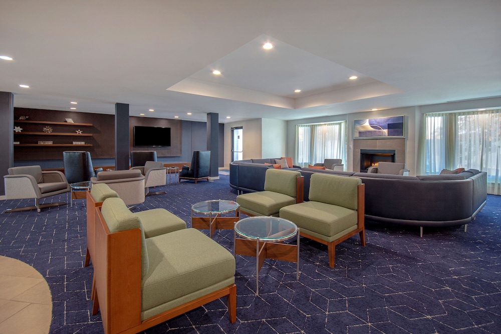 Courtyard by Marriott Cincinnati Airport 29/46