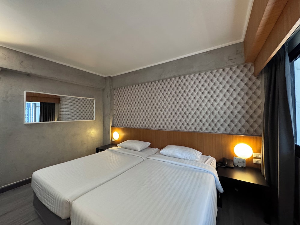White Palace Hotel Bangkok 26/72