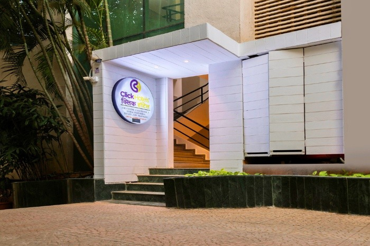 Click Hotel, MIDC Andheri 8/16