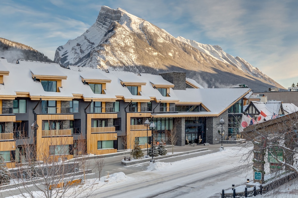 Peaks Hotel & Suites 1/50
