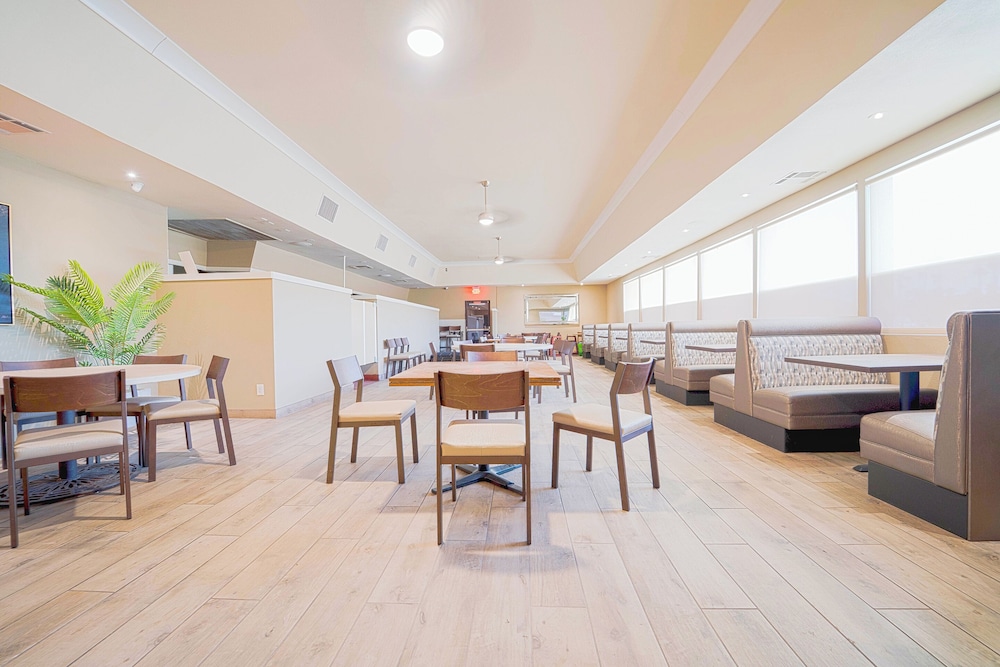 Royal Plaza Inn Indio 42/61