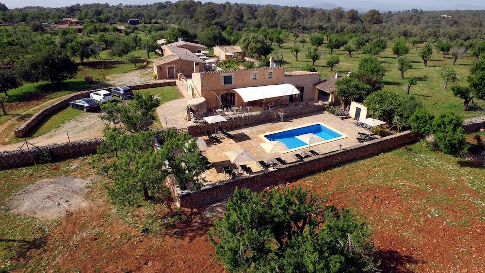 Agroturismo Can Porreti 37/50
