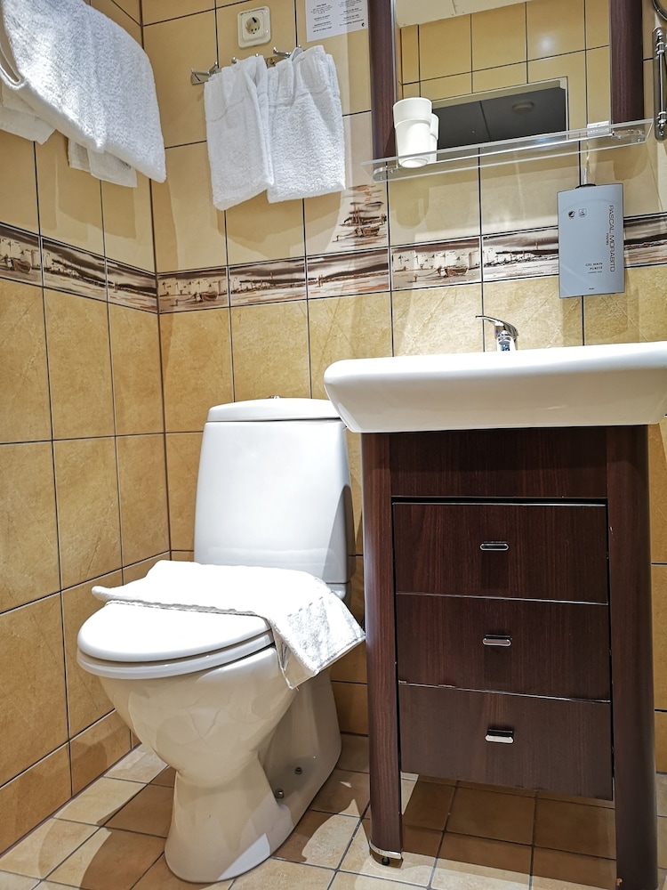 Best Western Plaza Hotel 23/65