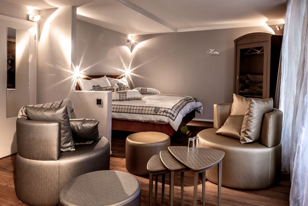 Home Hotel Arosa 23/50
