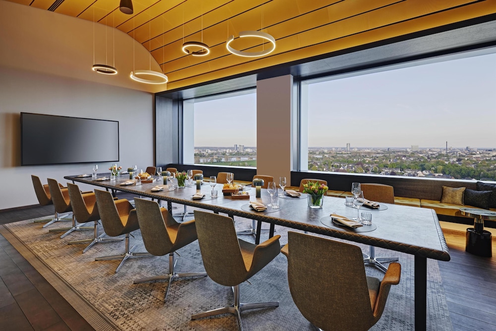 Lindner Hotel Dusseldorf Seestern, Part of Jdv by Hyatt 74/83