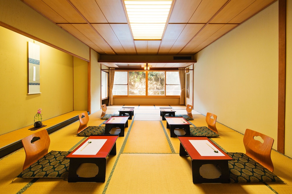 SAKAKIBARAKAN 30/33